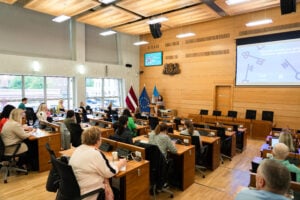 Rīgas domē noticis seminārs par sadarbību atkritumu apsaimniekošanā