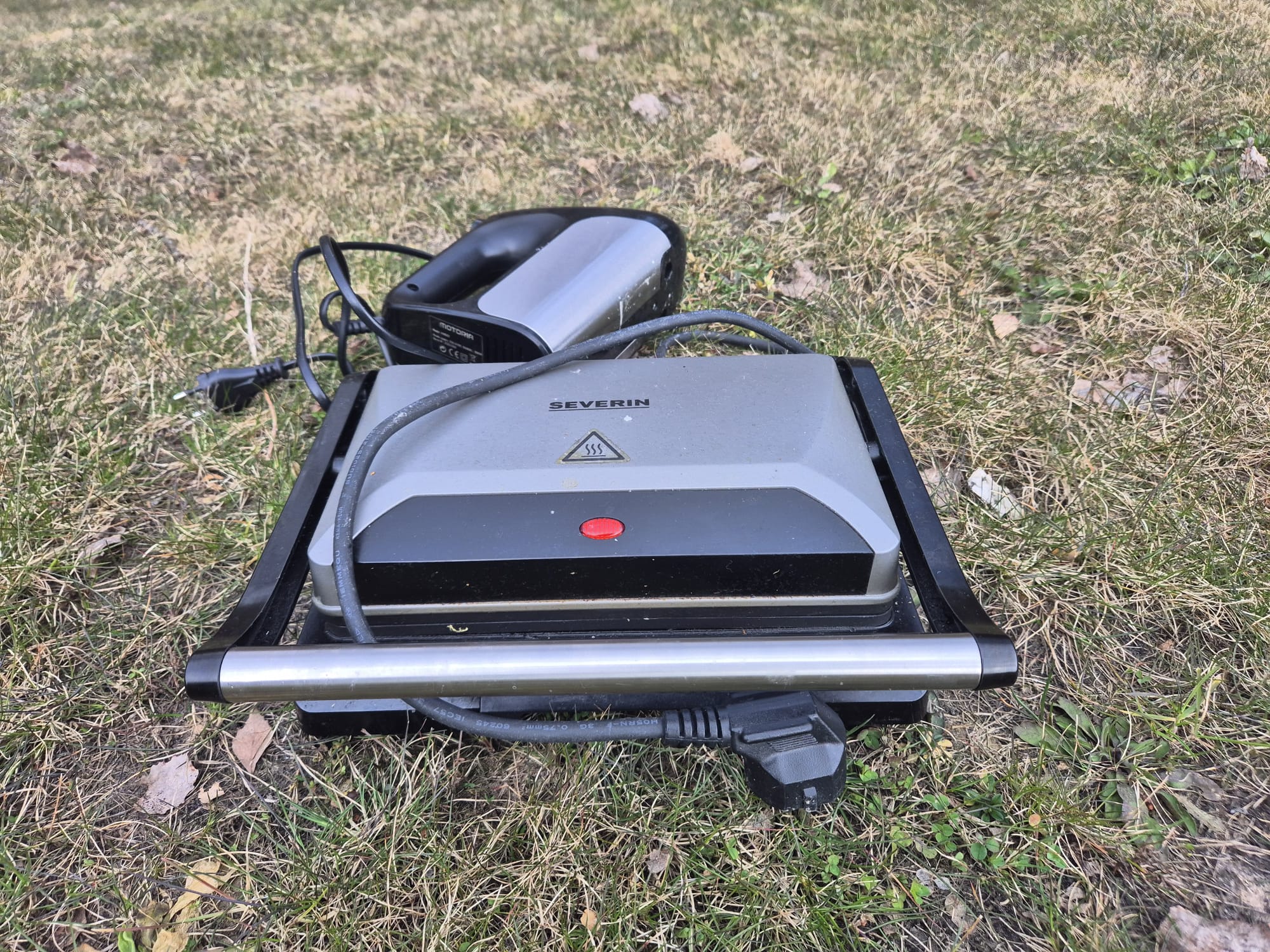 nodod nederīgās elektropreces